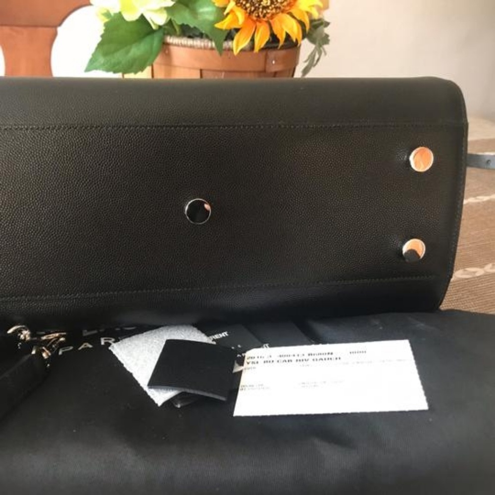 Saint Laurent Cabas Rive Gauche Small Leather - Picture 8 of 8